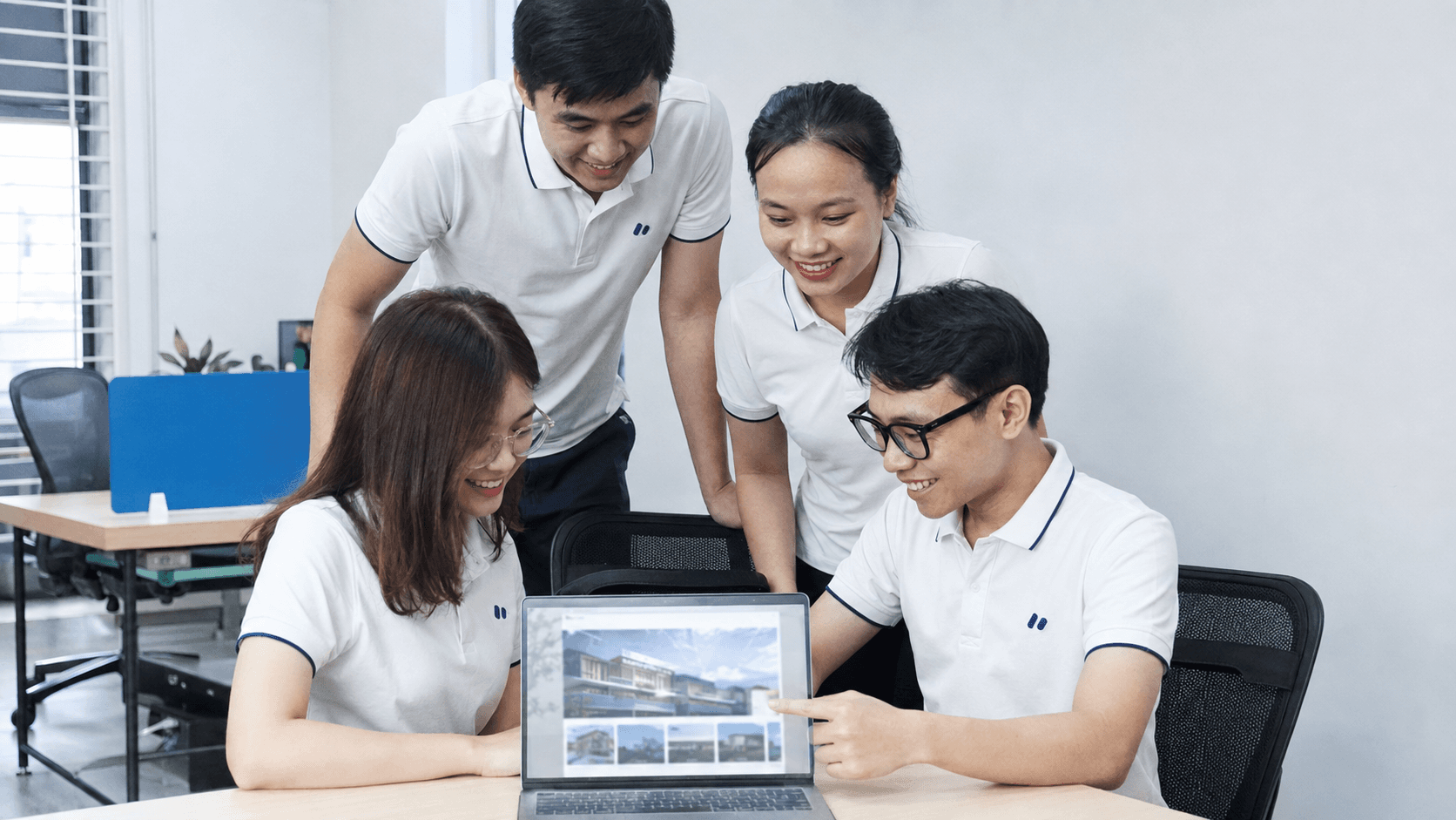 Đội ngũ Công Thiên hoàn thiện dự án website bất động sản